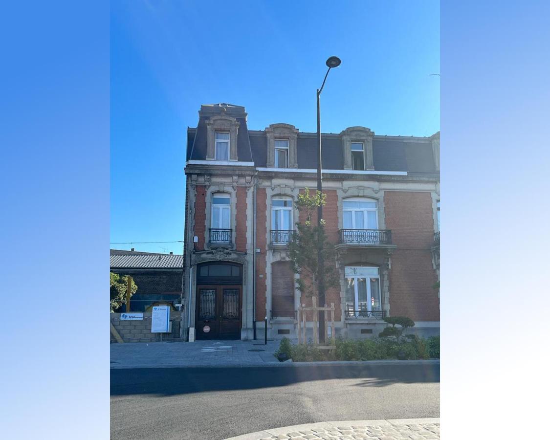 Appartamento Lerelaisdodile23 - Parking - Lumineux - Hyper Centre Valenciennes Esterno foto